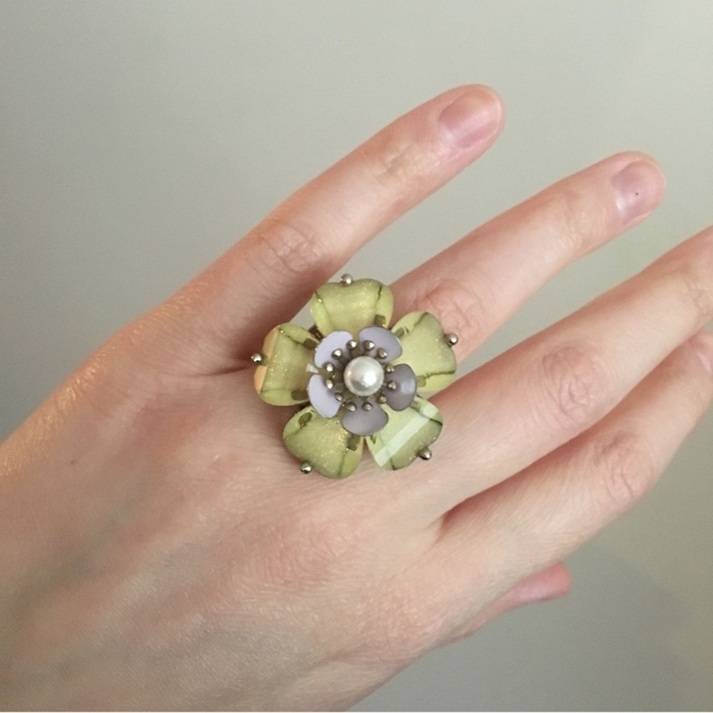 Sparkly Flower Statement Ring - image 1